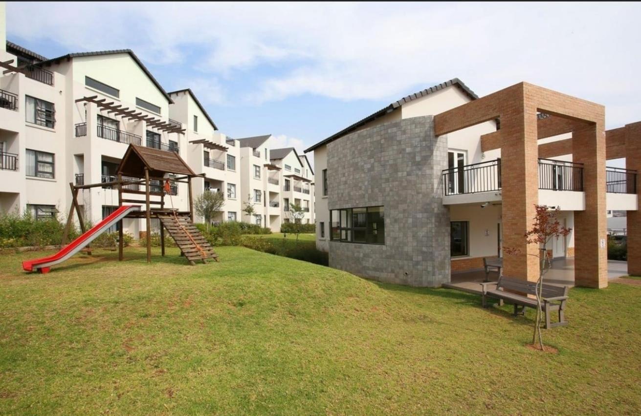 The View, Dainfern Apartamento